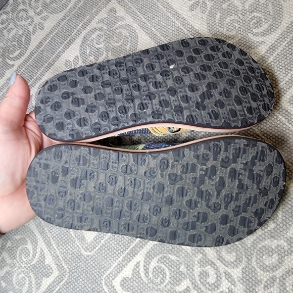 Sanuk Lil Donny Canvas Slip on Loafers Size 10 - Picture 11 of 16